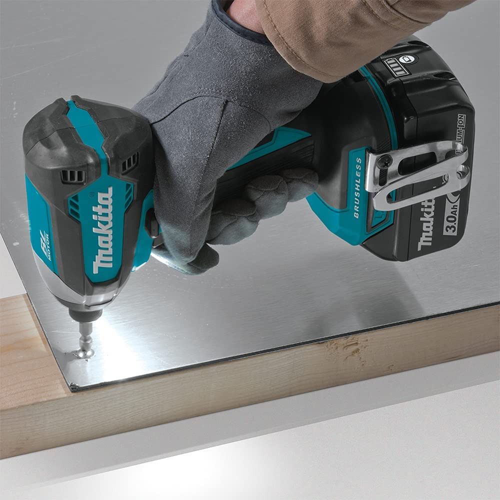 Kit Makita Taladro Percutor DHP482 + Atornillador de impacto DTD152 + 2bat 5Ah + cargador + bolsa DLX2152BL2